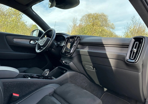 Volvo XC 40 cena 139900 przebieg: 38000, rok produkcji 2020 z Prusice małe 781